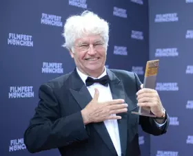 &nbsp;Jean-Jacques Annaud