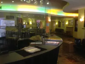 Foyer des Gabriel-Kinos