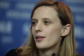 Mia Hansen-L�ve