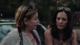 Filmszene �Die Erbinnen�