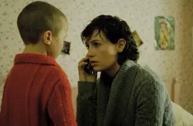 Filmszene �O� est la main de l'homme sans t�te?�