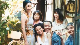 Filmszene �Shoplifters - Familienbande�