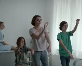 Filmszene �Ich war zuhause, aber...�